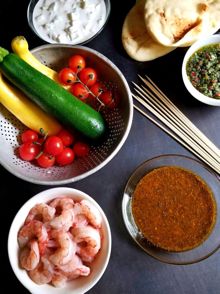 grilled-shrimp-and-veggie-flatbreads-with-roasted-garlic-chimichurri-and-cucumber-mint-yoghurt-sauce