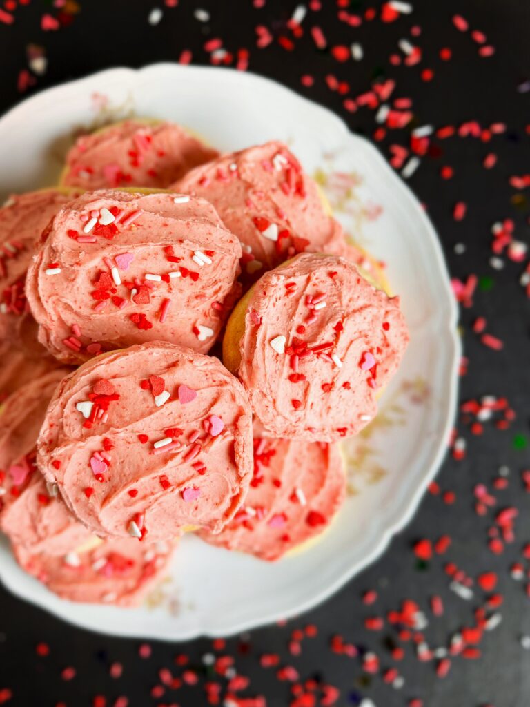 recipe for cream cheese cookies with strawberry buttercream frosting